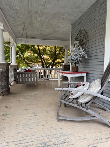 756 S Weller Avenue, Springfield, MO 65802