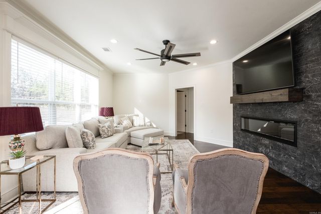 19113 Waterview Meadow Lane, Roland, AR 72135