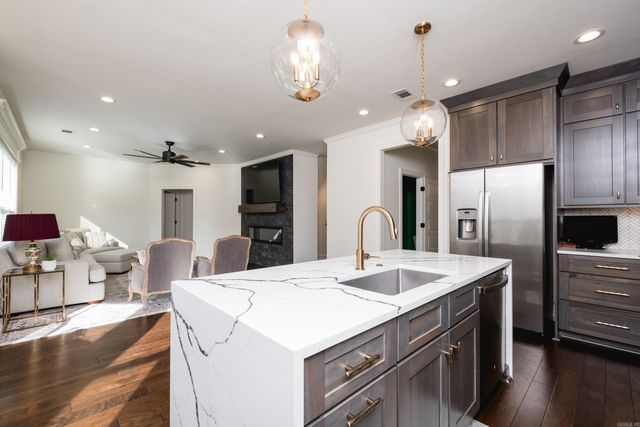 19113 Waterview Meadow Lane, Roland, AR 72135