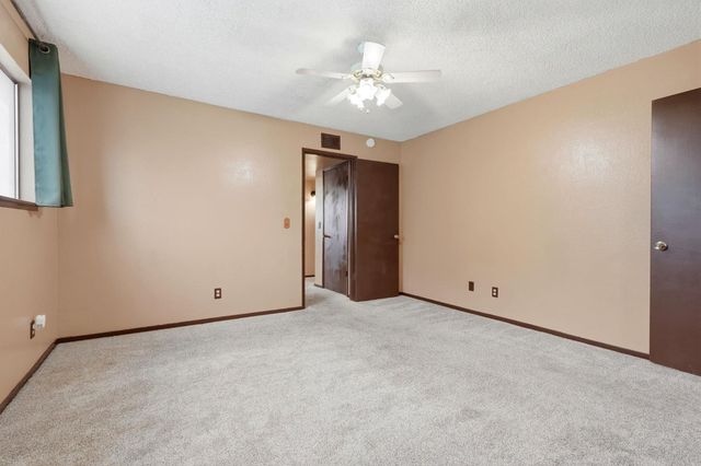 1721 Beverly Avenue, Clovis, CA 93611