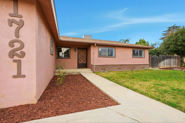 1721 Beverly Avenue, Clovis, CA 93611