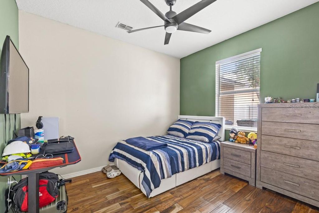 Image 16 of property listing at 1502 FERN BAY COURT, Orlando, FL 32824