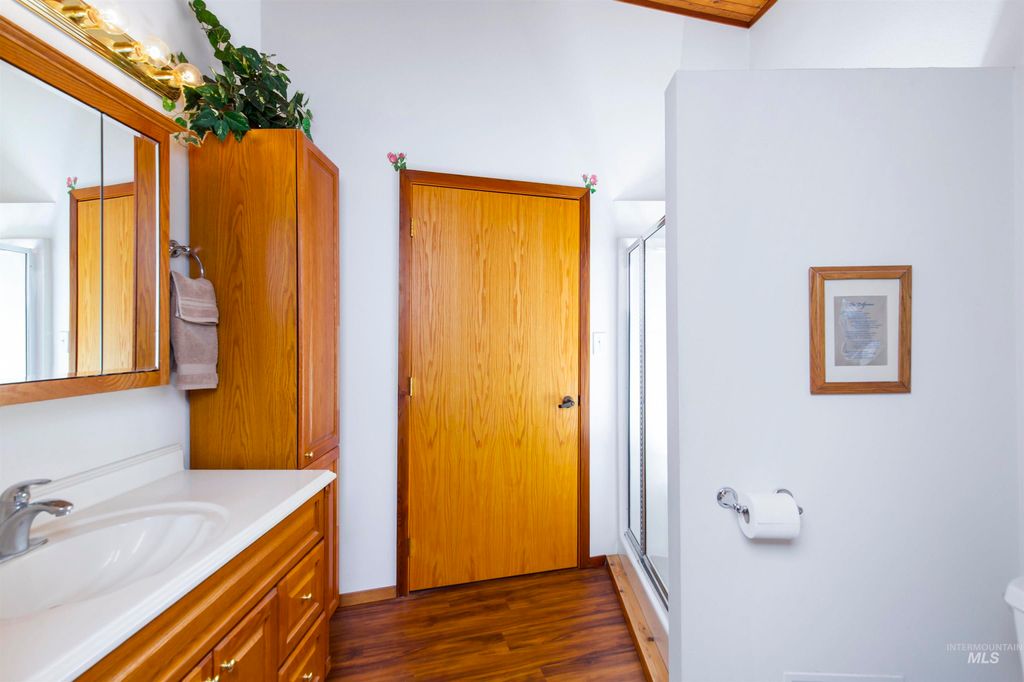 325 Wambli Wahohpi, Cocolalla, ID 83809 photo 16