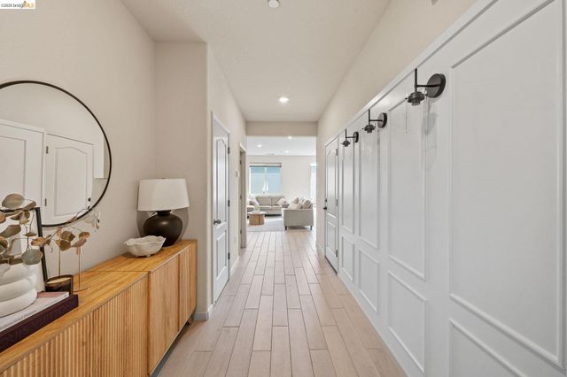 916 Diego Dr, Oakley, CA 94561