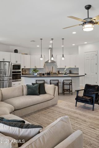 21242 W HILLCREST Boulevard, Buckeye, AZ 85396