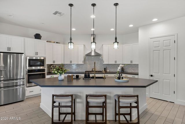 21242 W HILLCREST Boulevard, Buckeye, AZ 85396