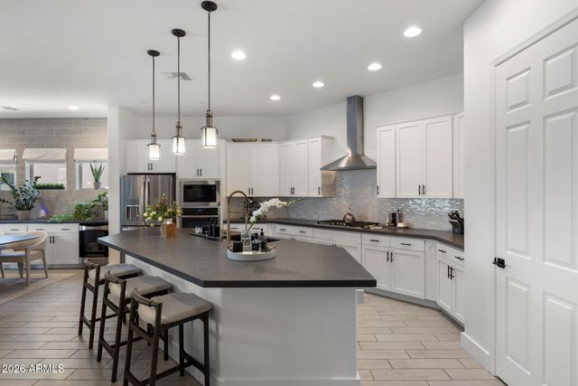 21242 W HILLCREST Boulevard, Buckeye, AZ 85396