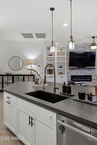 21242 W HILLCREST Boulevard, Buckeye, AZ 85396