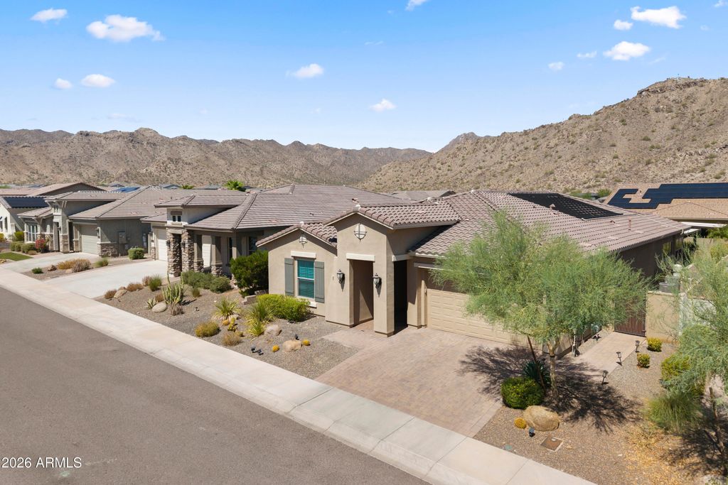 21242 W HILLCREST Boulevard, Buckeye, AZ 85396 — exterior