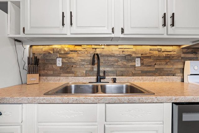 433 Rachael Road, Baraboo, WI 53913