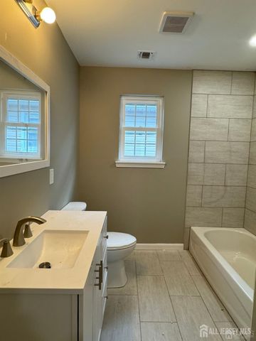 17 Thomas Street 1, South River, NJ 08882