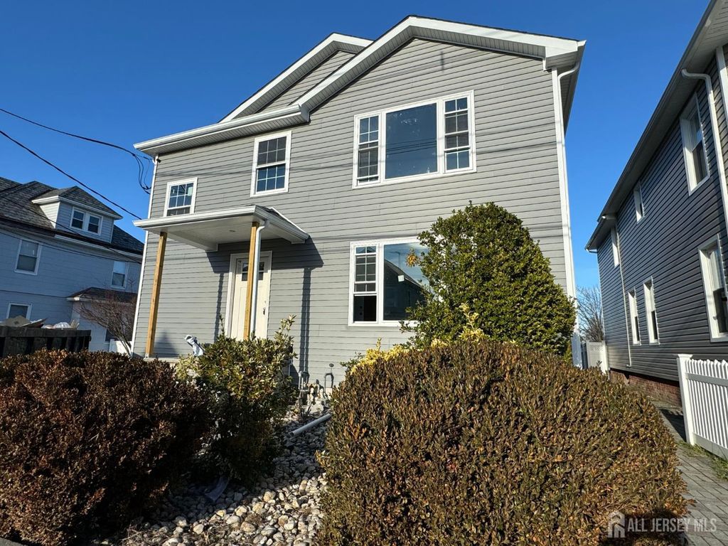 17 Thomas Street 1, South River, NJ 08882