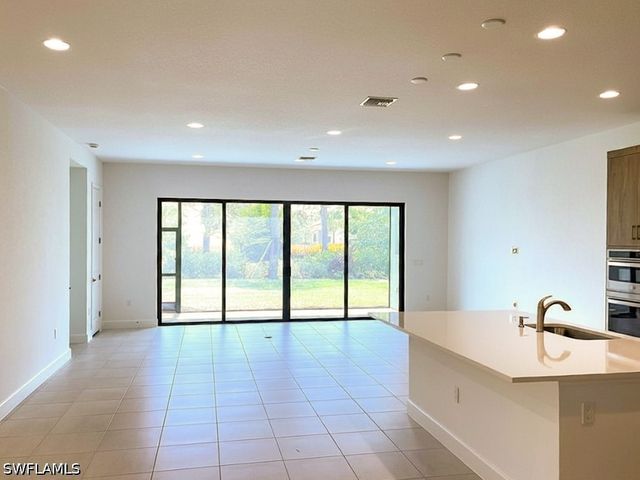 20914 Thistle Leaf LN, Estero, FL 33928