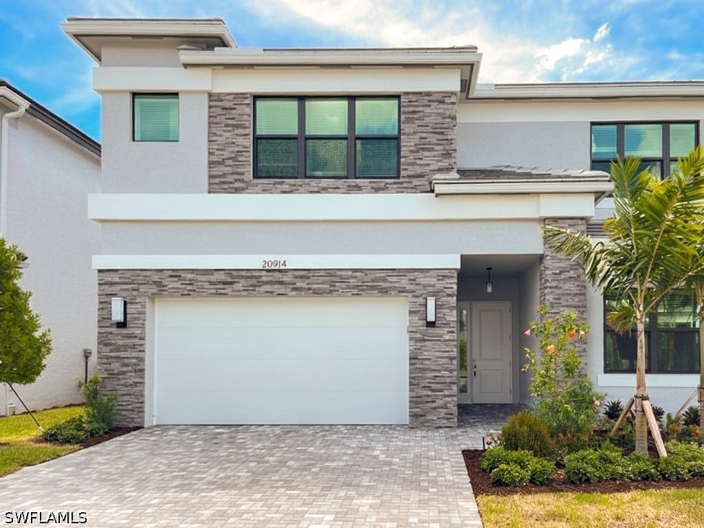 20914 Thistle Leaf LN, Estero, FL 33928