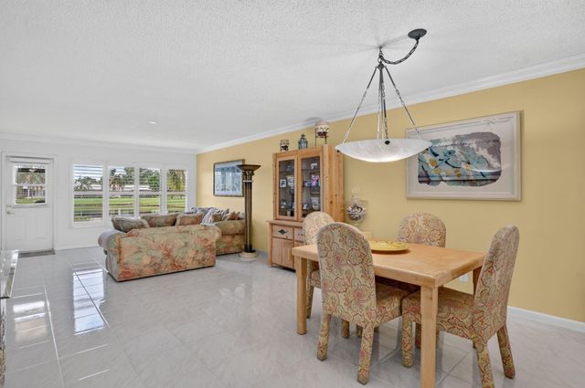 18901 Haywood Terrace Apt 4, Boca Raton, FL 33496