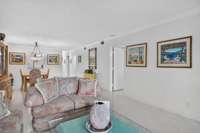 18901 Haywood Terrace Apt 4, Boca Raton, FL 33496
