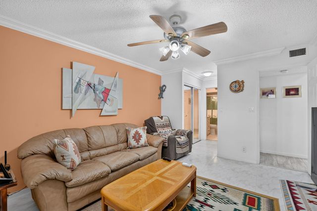 18901 Haywood Terrace Apt 4, Boca Raton, FL 33496