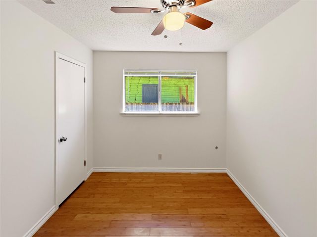 5201 Hedgewood DR, Austin, TX 78745