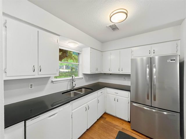 5201 Hedgewood DR, Austin, TX 78745