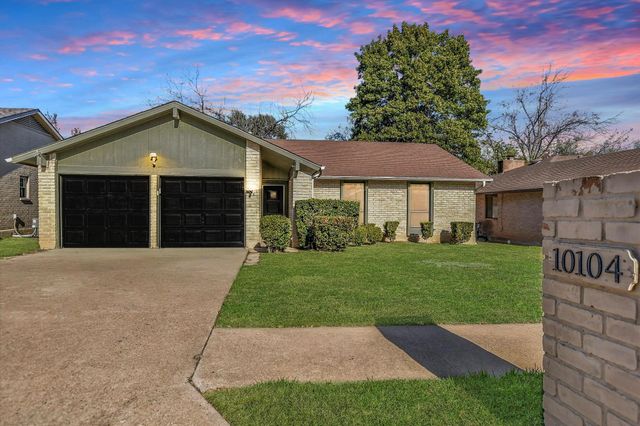 10104 Woodland Village DR, Austin, TX 78750