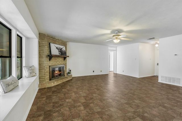 10104 Woodland Village DR, Austin, TX 78750