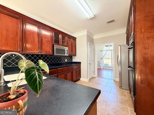 384 Lakemere Lane NW, Milledgeville, GA 31061