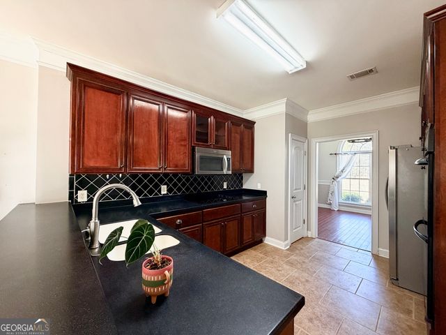 384 Lakemere Lane NW, Milledgeville, GA 31061