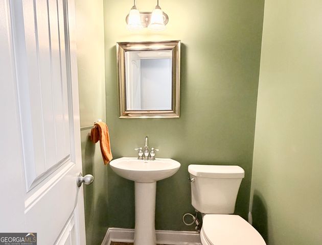 384 Lakemere Lane NW, Milledgeville, GA 31061