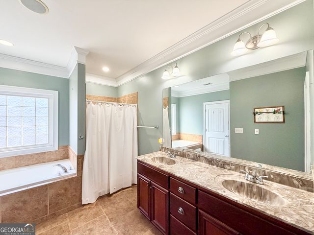 384 Lakemere Lane NW, Milledgeville, GA 31061