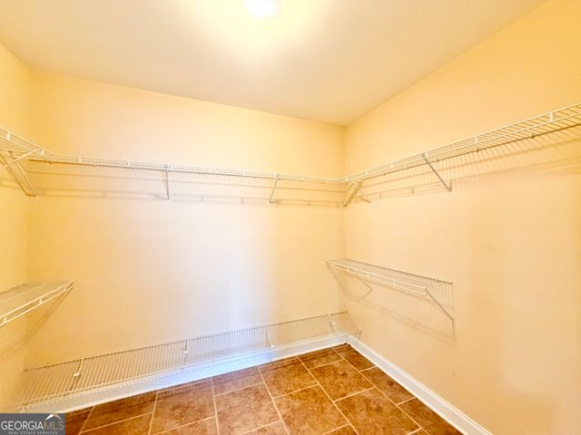 384 Lakemere Lane NW, Milledgeville, GA 31061