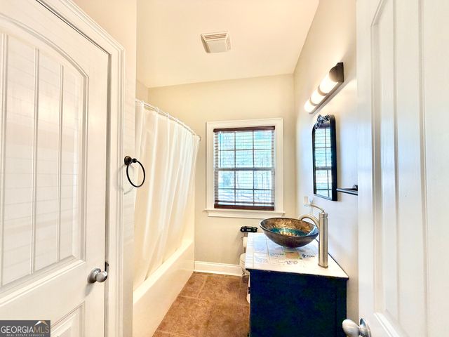 384 Lakemere Lane NW, Milledgeville, GA 31061