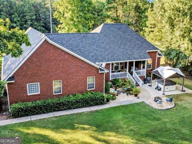 384 Lakemere Lane NW, Milledgeville, GA 31061