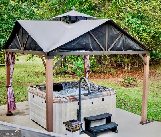 384 Lakemere Lane NW, Milledgeville, GA 31061