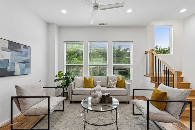 5647 Live Oak Street 101, Dallas, TX 75206