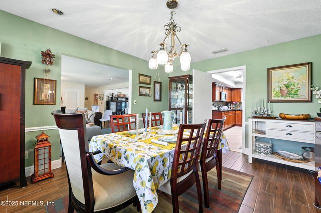 6812 CABALLERO Drive, Jacksonville, FL 32217