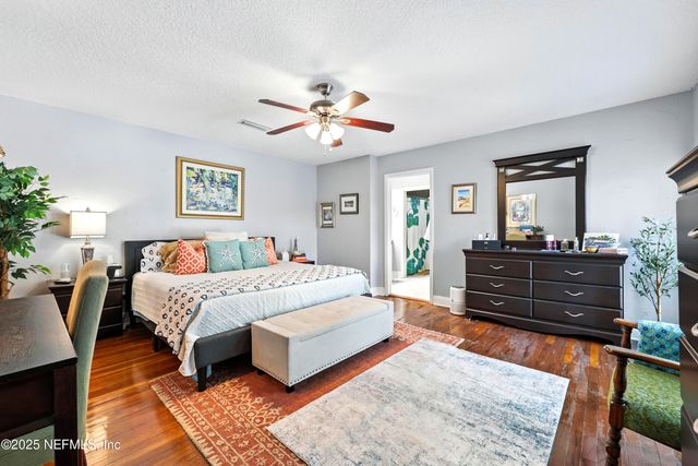 6812 CABALLERO Drive, Jacksonville, FL 32217