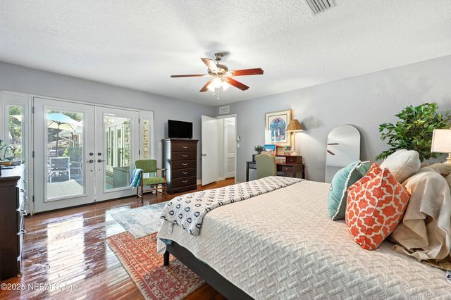 6812 CABALLERO Drive, Jacksonville, FL 32217