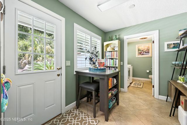 6812 CABALLERO Drive, Jacksonville, FL 32217