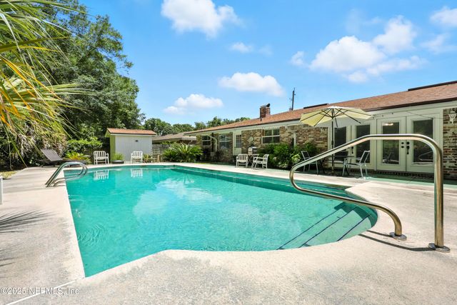 6812 CABALLERO Drive, Jacksonville, FL 32217