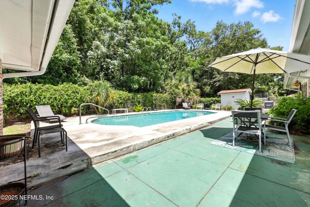 6812 CABALLERO Drive, Jacksonville, FL 32217