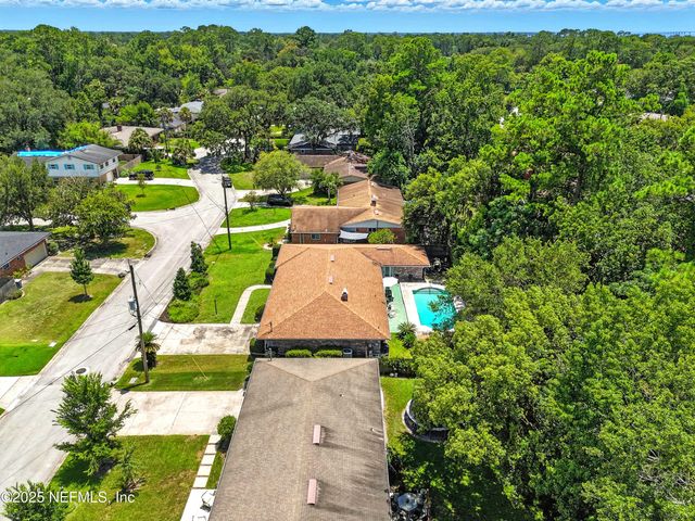 6812 CABALLERO Drive, Jacksonville, FL 32217