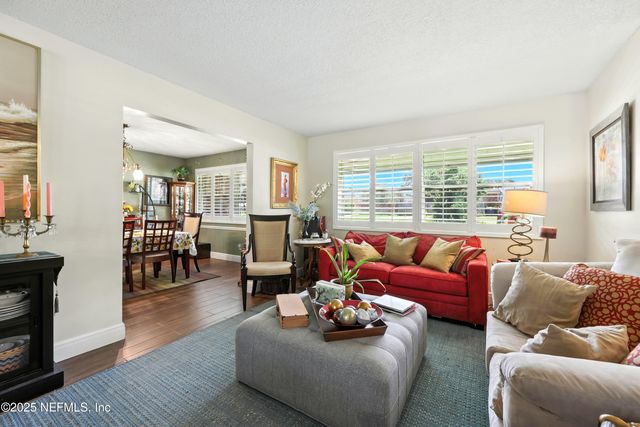 6812 CABALLERO Drive, Jacksonville, FL 32217