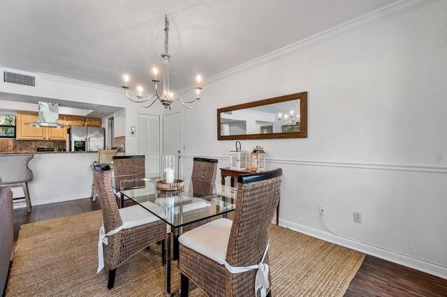 11863 Wimbledon Circle 433, Wellington, FL 33414