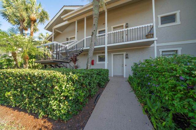 11863 Wimbledon Circle 433, Wellington, FL 33414