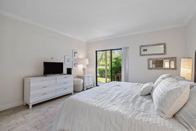 11863 Wimbledon Circle 433, Wellington, FL 33414