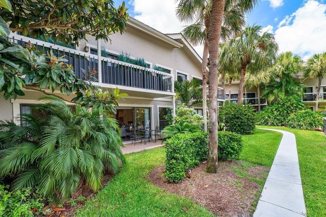 11863 Wimbledon Circle 433, Wellington, FL 33414