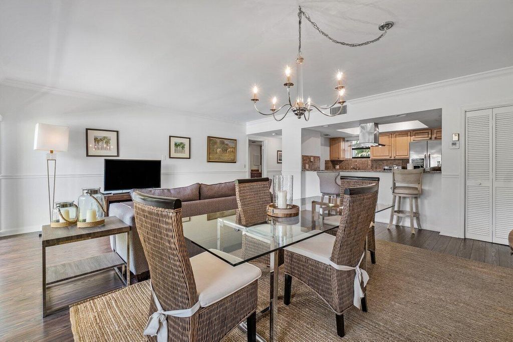 11863 Wimbledon Circle 433, Wellington, FL 33414