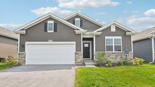 2522 Redwood Trail, Wonder Lake, IL 60097