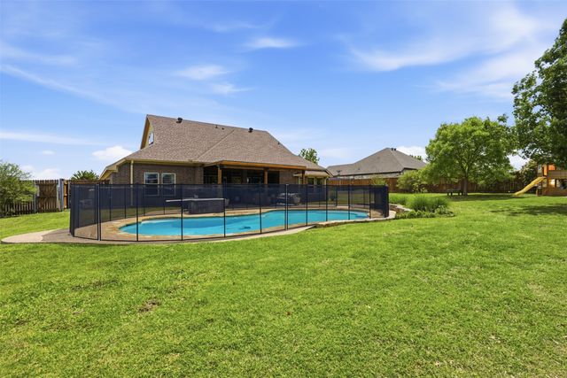 289 Highland Drive, Aledo, TX 76008