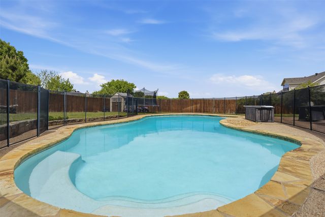 289 Highland Drive, Aledo, TX 76008